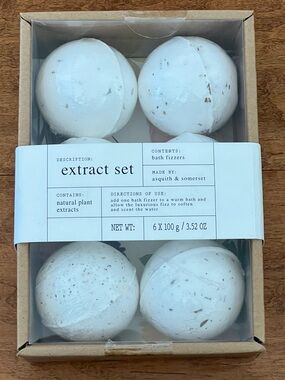 NWOT Asquith & Somerset Extract Set Bath Fizzers - Set of 6